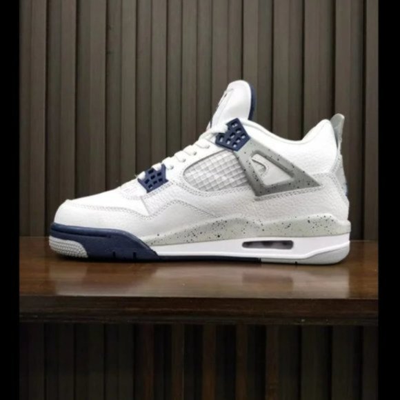 Air Jordan 4 Retro main image 7